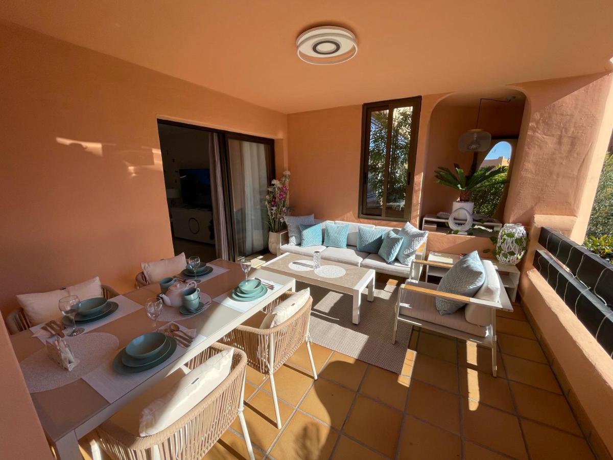 Casares Beach Golf Apartment With Private Garden Direct Pool Access Kültér fotó