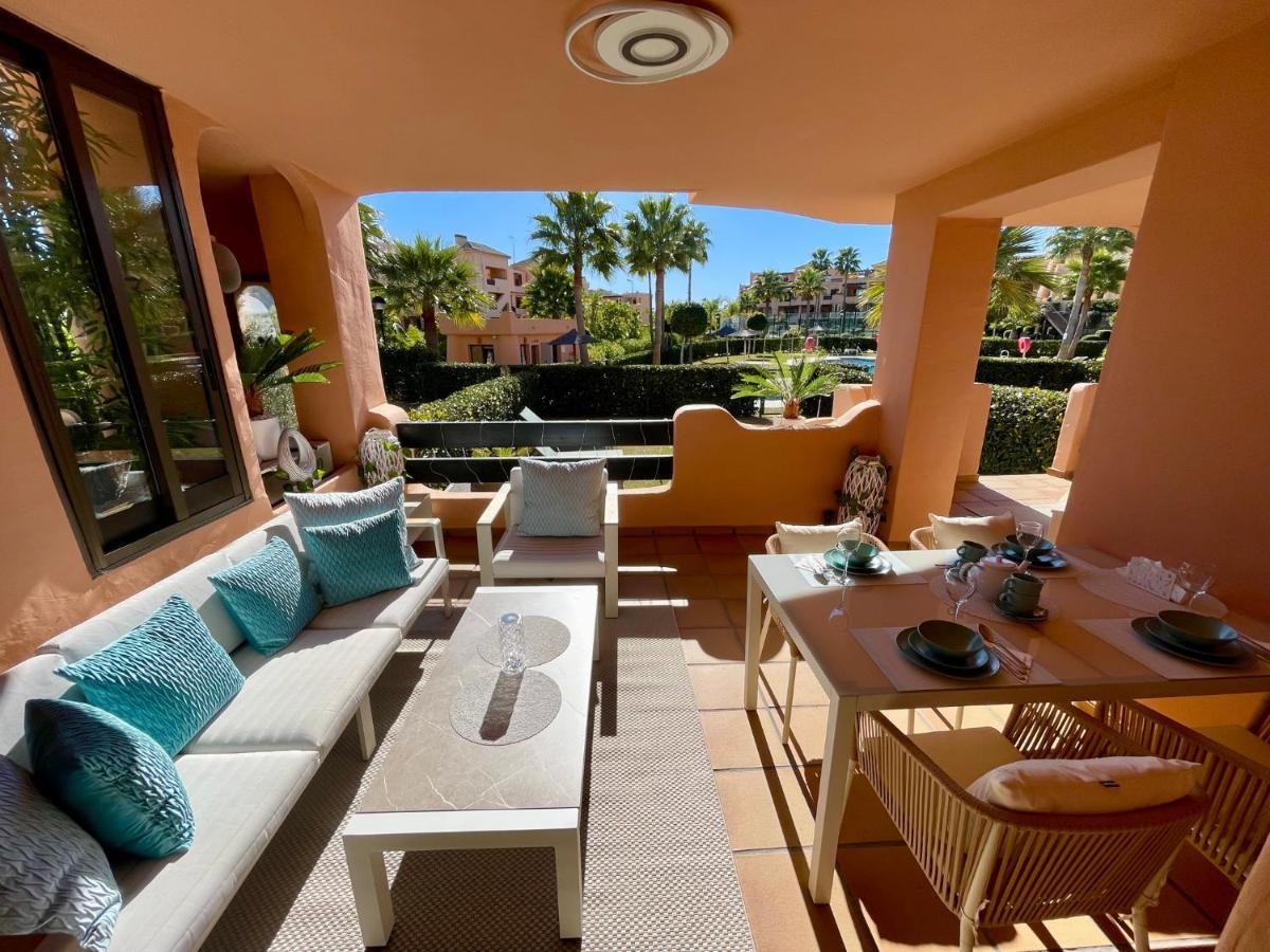 Casares Beach Golf Apartment With Private Garden Direct Pool Access Kültér fotó